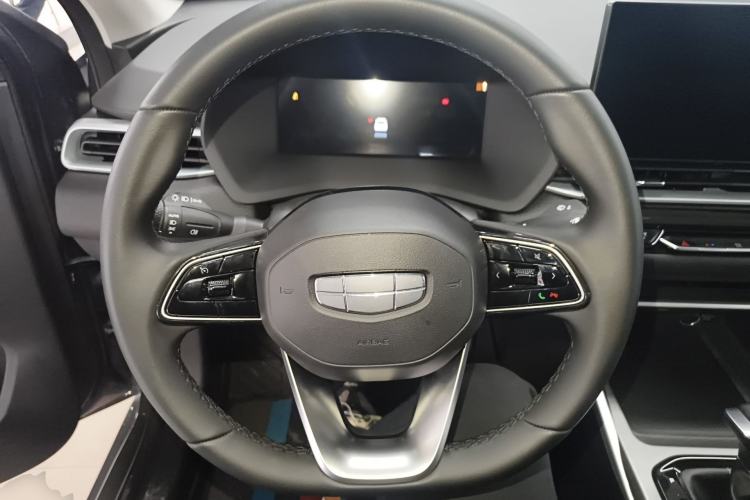Used Geely Auto Emgrand 2026 Model 4th Generation 4 Millionth Anniversary Edition 1.5L CVT Overdrive Edition Steering Wheel