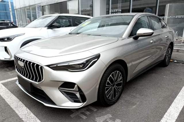 Geely Auto Emgrand 2026 Model 5th Generation 1.5L CVT Luxury Edition usado