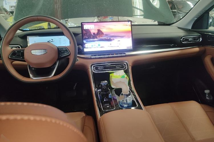Used Geely Auto Emgrand 2026 Model 5th Generation 1.5T DCT Flagship Edition Center Console