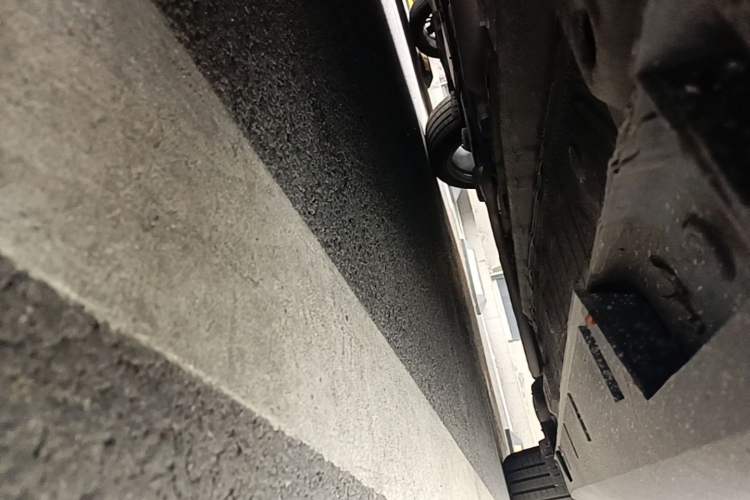 Used Geely Auto Emgrand 2026 Model 5th Generation 1.5T DCT Flagship Edition Chassis Front Left