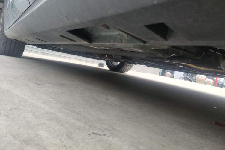 Used Geely Auto Emgrand 2026 Model 5th Generation 1.5T DCT Flagship Edition Chassis Rear Left