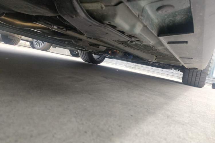 Used Geely Auto Emgrand 2026 Model 5th Generation 1.5T DCT Flagship Edition Chassis Rear Right