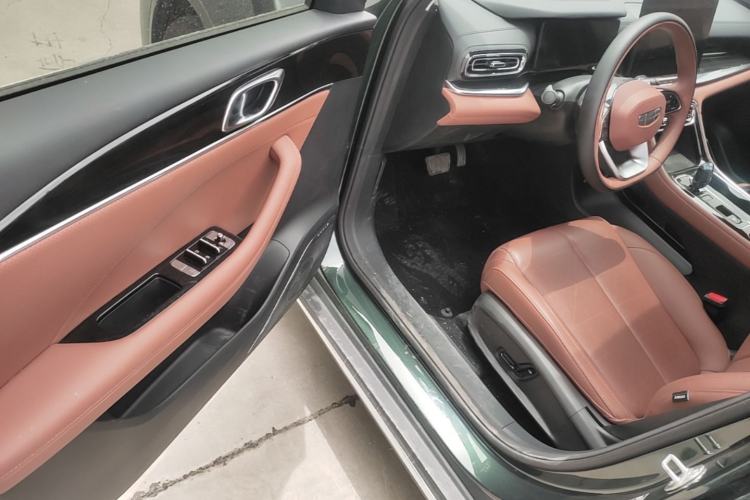 Used Geely Auto Emgrand 2026 Model 5th Generation 1.5T DCT Flagship Edition Driver Seat
