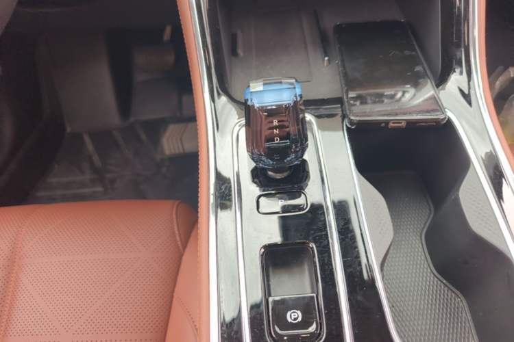 Used Geely Auto Emgrand 2026 Model 5th Generation 1.5T DCT Flagship Edition Gear Lever