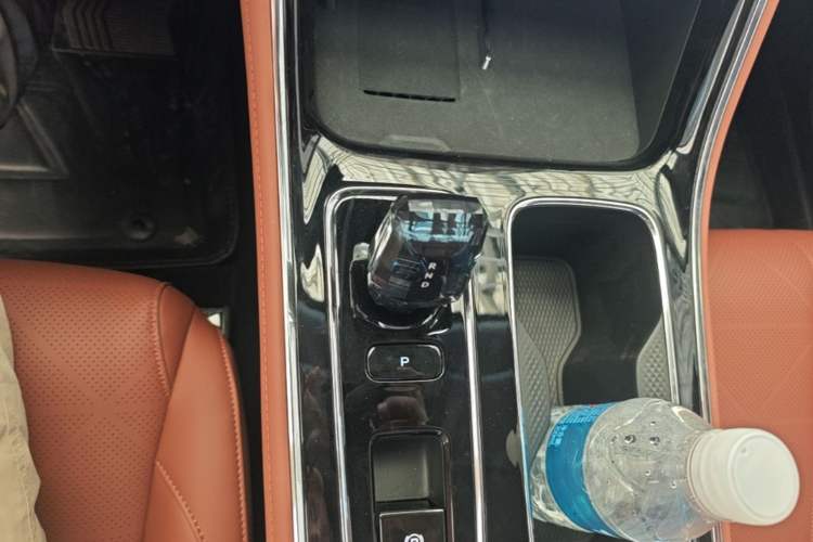 Used Geely Auto Emgrand 2026 Model 5th Generation 1.5T DCT Flagship Edition Gear Lever
