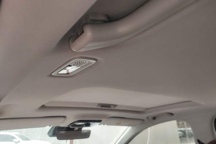 Used Geely Auto Emgrand 2026 Model 5th Generation 1.5T DCT Flagship Edition Headliner