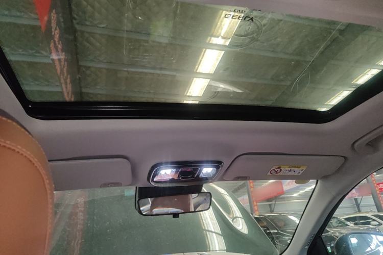 Used Geely Auto Emgrand 2026 Model 5th Generation 1.5T DCT Flagship Edition Headliner