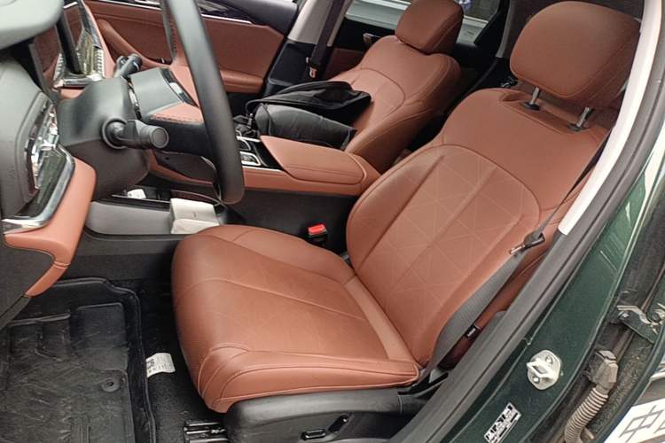 Used Geely Auto Emgrand 2026 Model 5th Generation 1.5T DCT Flagship Edition Left Front Seat