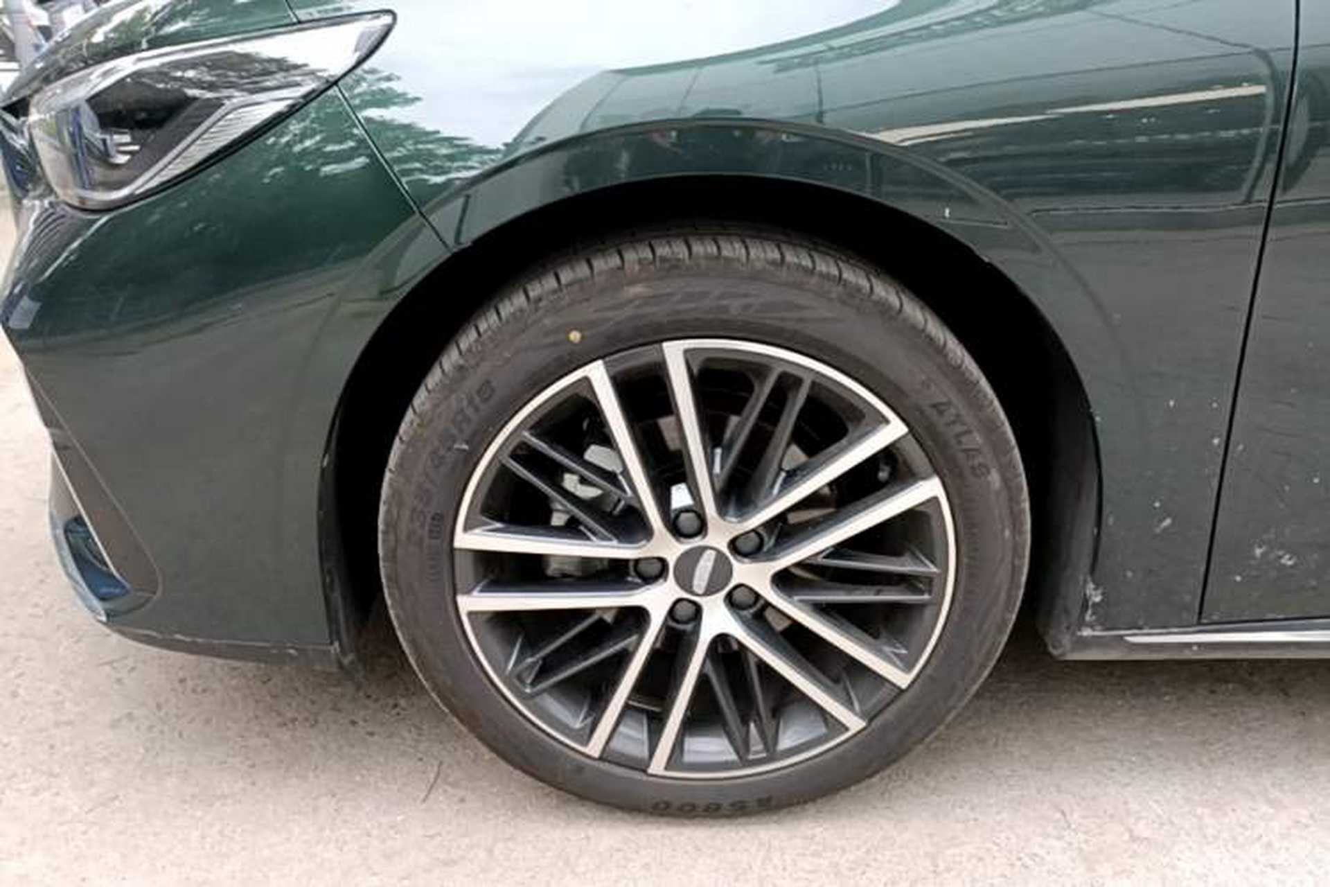 Used Geely Auto Emgrand 2026 Model 5th Generation 1.5T DCT Flagship Edition Left Front Wheel Hub
