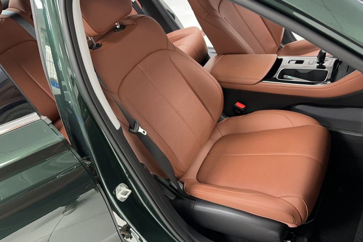 Used Geely Auto Emgrand 2026 Model 5th Generation 1.5T DCT Flagship Edition Right Front Seat