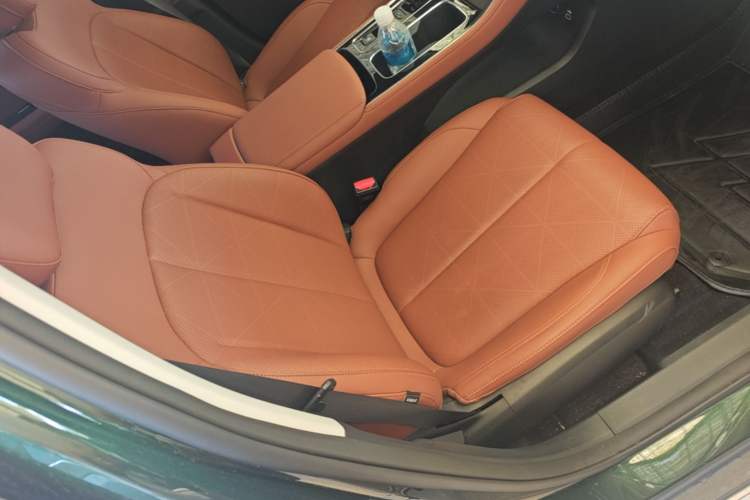 Used Geely Auto Emgrand 2026 Model 5th Generation 1.5T DCT Flagship Edition Right Front Seat