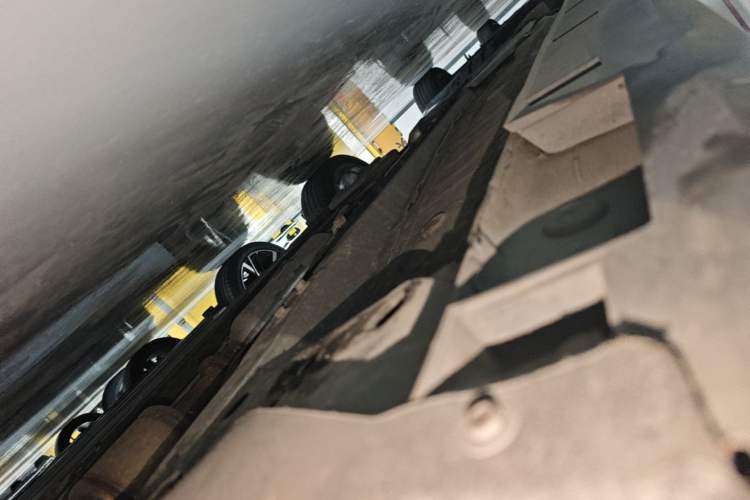 Used Geely Auto Emgrand 2026 Model 5th Generation 1.5T DCT Flagship Edition Right Side Sill