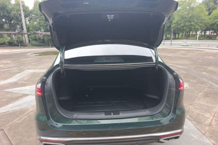 Used Geely Auto Emgrand 2026 Model 5th Generation 1.5T DCT Flagship Edition Trunk