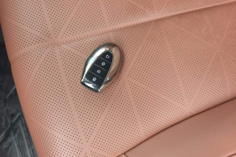 Used Geely Auto Emgrand 2026 Model 5th Generation 1.5T DCT Flagship Edition Vehicle Key