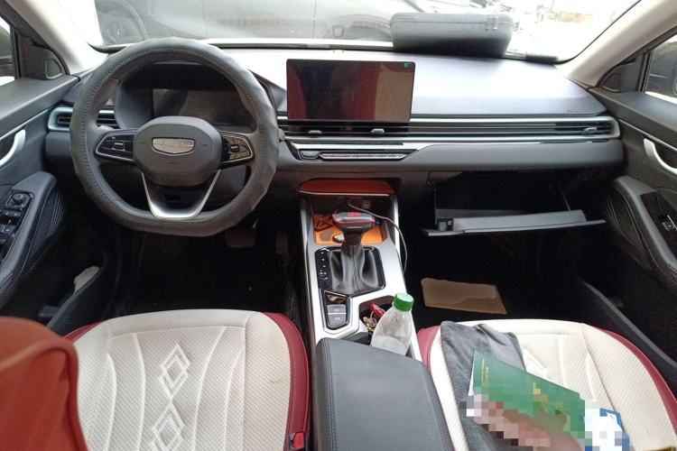Used Geely Auto Emgrand 2026 Model 4th Generation 4 Millionth Anniversary Model 1.5L CVT Starry Edition Center Console