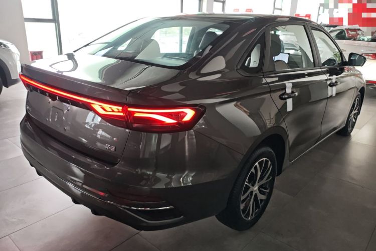 Used Geely Auto Emgrand 2026 Model 4th Generation 4 Millionth Anniversary Edition 1.5L CVT Overdrive Edition Exterior 5
