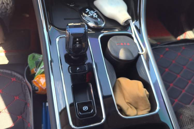 Used Geely Auto Emgrand 2026 Model 5th Generation 1.5T DCT Prestige Edition Gear Lever