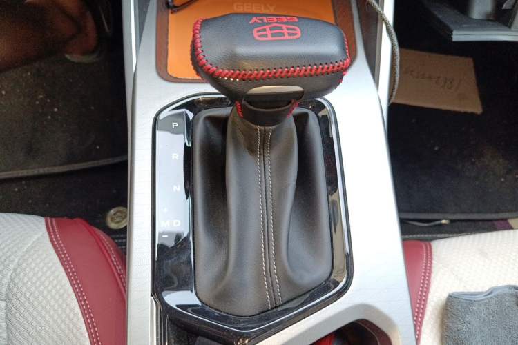 Used Geely Auto Emgrand 2026 Model 4th Generation 4 Millionth Anniversary Model 1.5L CVT Starry Edition Gear Lever