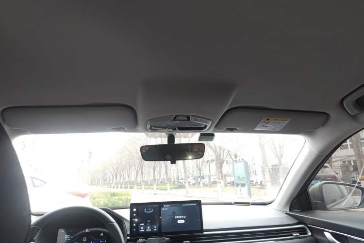 Used Geely Auto Emgrand 2026 Model 4th Generation 4 Millionth Anniversary Edition 1.5L Manual Overdrive Edition Headliner