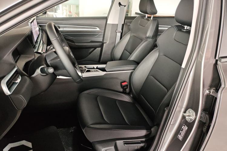 Used Geely Auto Emgrand 2026 Model 4th Generation 4 Millionth Anniversary Edition 1.5L CVT Overdrive Edition Left Front Seat