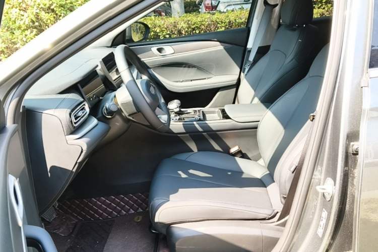Used Geely Auto Emgrand 2026 Model 5th Generation 1.5L CVT Luxury Edition Left Front Seat