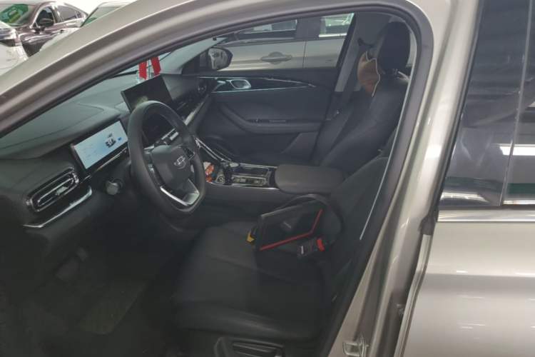Used Geely Auto Emgrand 2026 Model 5th Generation 1.5T DCT Prestige Edition Left Front Seat