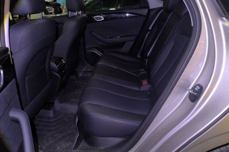 Used Geely Auto Emgrand 2026 Model 5th Generation 1.5T DCT Prestige Edition Left Rear Seat