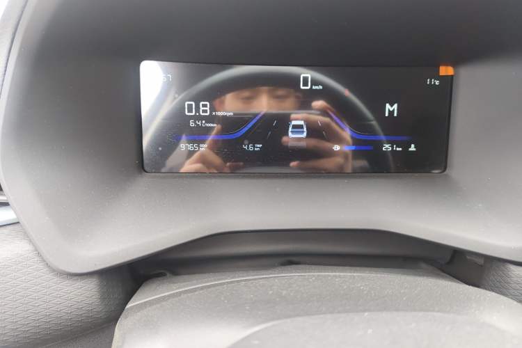 Used Geely Auto Emgrand 2026 Model 4th Generation 4 Millionth Anniversary Edition 1.5L Manual Overdrive Edition Odometer Close Up