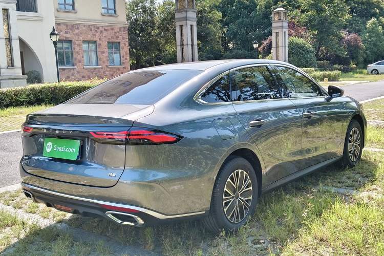 Used Geely Auto Emgrand 2026 Model 5th Generation 1.5L CVT Luxury Edition Rear Right 45 Deg
