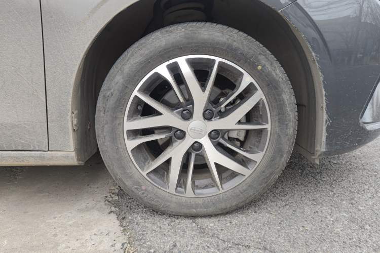Used Geely Auto Emgrand 2026 Model 4th Generation 4 Millionth Anniversary Edition 1.5L Manual Overdrive Edition Right Front Wheel Hub