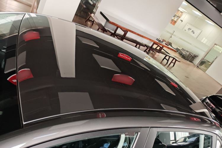 Used Geely Auto Emgrand 2026 Model 4th Generation 4 Millionth Anniversary Edition 1.5L CVT Overdrive Edition Roof
