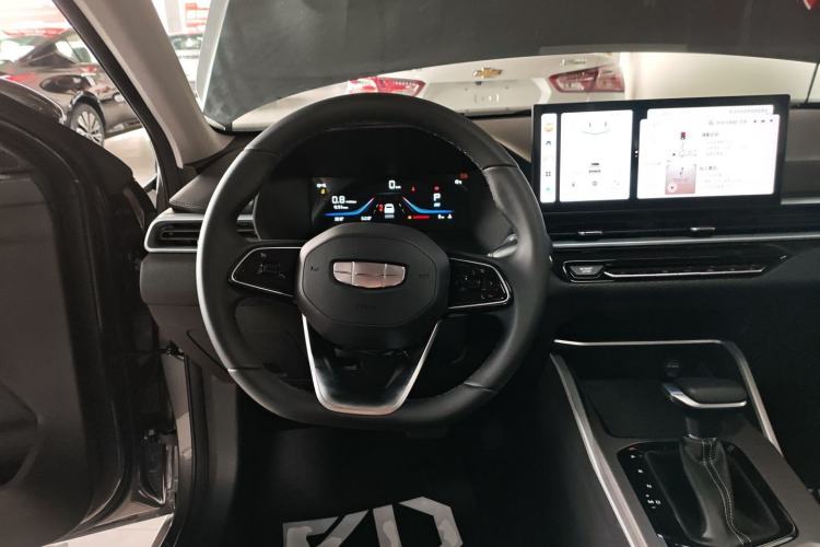 Used Geely Auto Emgrand 2026 Model 4th Generation 4 Millionth Anniversary Edition 1.5L CVT Overdrive Edition Steering Wheel