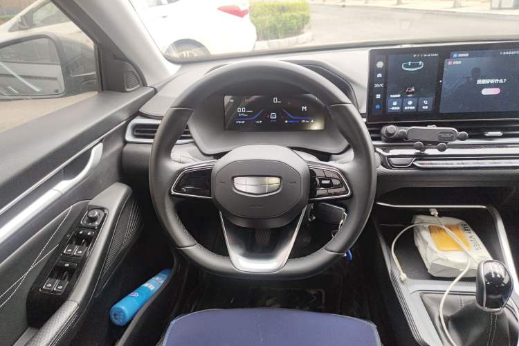 Used Geely Auto Emgrand 2026 Model 4th Generation 4 Millionth Anniversary Edition 1.5L Manual Overdrive Edition Steering Wheel