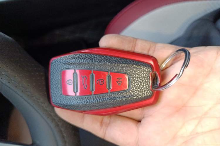 Used Geely Auto Emgrand 2026 Model 4th Generation 4 Millionth Anniversary Model 1.5L CVT Starry Edition Vehicle Key