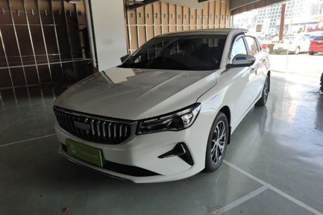 Geely Auto Emgrand 2026 Model 4th Generation 4 Millionth Anniversary Edition 1.5L CVT Overdrive Edition usata
