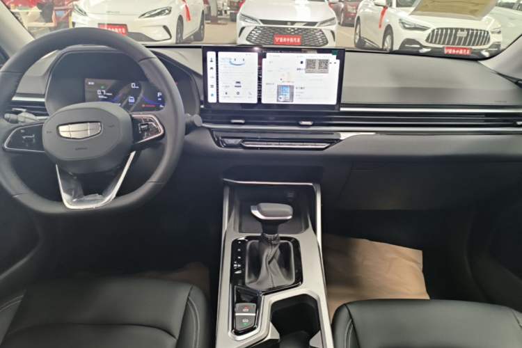Used Geely Auto Emgrand 2026 Model 4th Generation 4 Millionth Anniversary Edition 1.5L CVT Overdrive Edition Audio And AC Panel