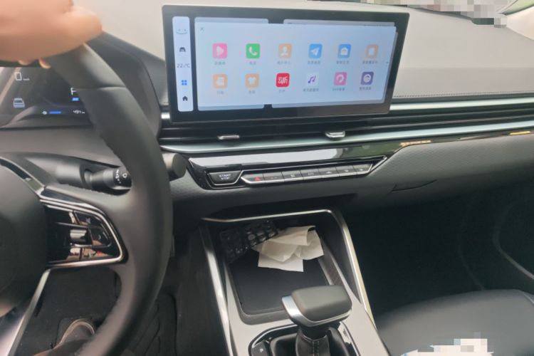 Used Geely Auto Emgrand 2026 Model 4th Generation 4 Millionth Anniversary Edition 1.5L CVT Overdrive Edition Audio And AC Panel