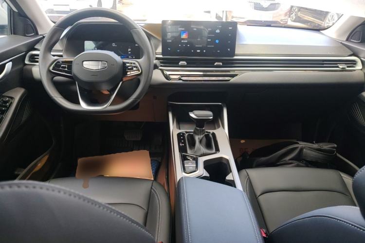 Used Geely Auto Emgrand 2026 Model 4th Generation 4 Millionth Anniversary Model 1.5L CVT Starry Edition Center Console