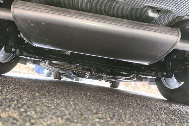 Used Geely Auto Emgrand 2026 Model 5th Generation 1.5T DCT Prestige Edition Chassis Rear