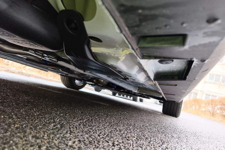Used Geely Auto Emgrand 2026 Model 5th Generation 1.5T DCT Prestige Edition Chassis Rear Right