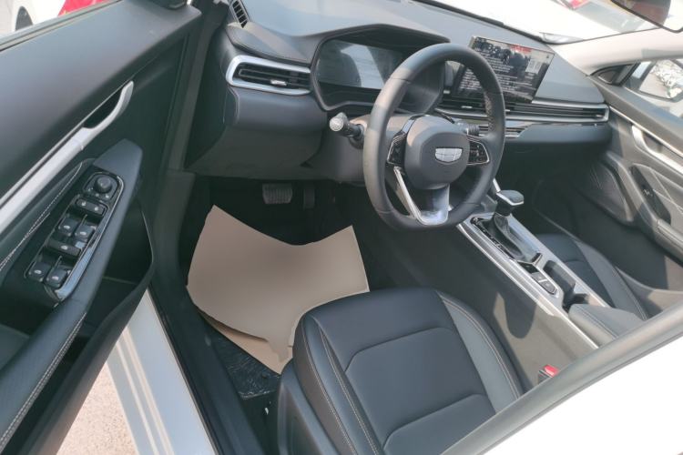Used Geely Auto Emgrand 2026 Model 4th Generation 4 Millionth Anniversary Edition 1.5L CVT Feiyue Edition Driver Seat