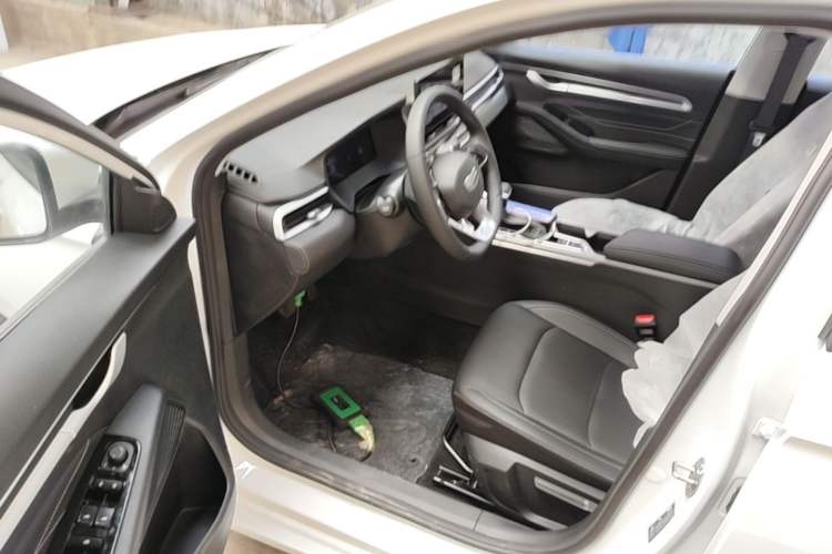 Used Geely Auto Emgrand 2026 Model 4th Generation 4 Millionth Anniversary Edition 1.5L CVT Overdrive Edition Driver Seat
