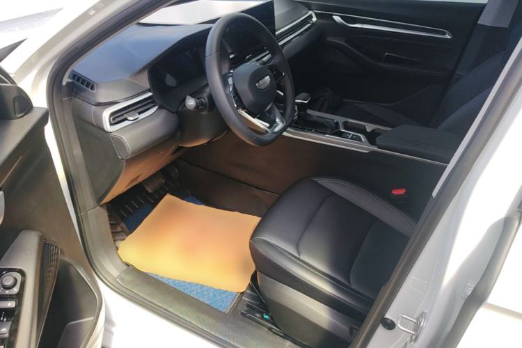 Used Geely Auto Emgrand 2026 Model 4th Generation 4 Millionth Anniversary Model 1.5L CVT Starry Edition Driver Seat