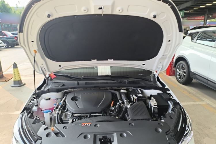 Used Geely Auto Emgrand 2026 Model 4th Generation 4 Millionth Anniversary Edition 1.5L CVT Overdrive Edition Engine Bay
