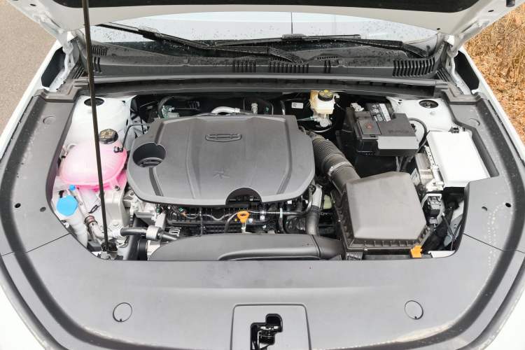 Used Geely Auto Emgrand 2026 Model 5th Generation 1.5T DCT Prestige Edition Engine Bay
