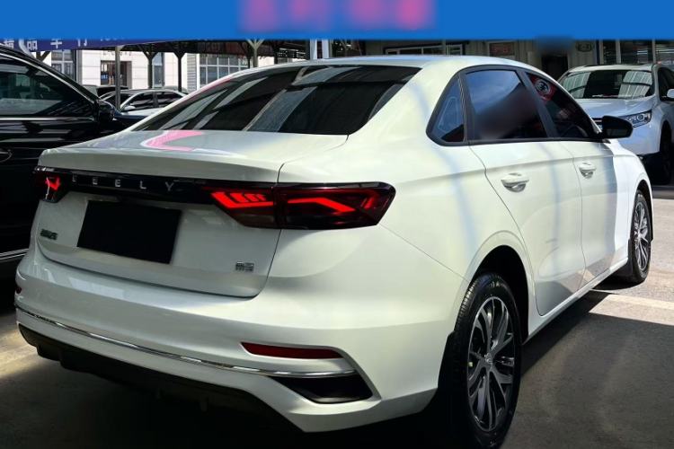 Used Geely Auto Emgrand 2026 Model 4th Generation 4 Millionth Anniversary Model 1.5L CVT Starry Edition Exterior 2