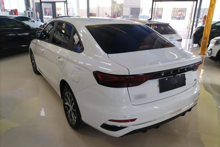 Used Geely Auto Emgrand 2026 Model 4th Generation 4 Millionth Anniversary Edition 1.5L Manual Overdrive Edition Exterior 2