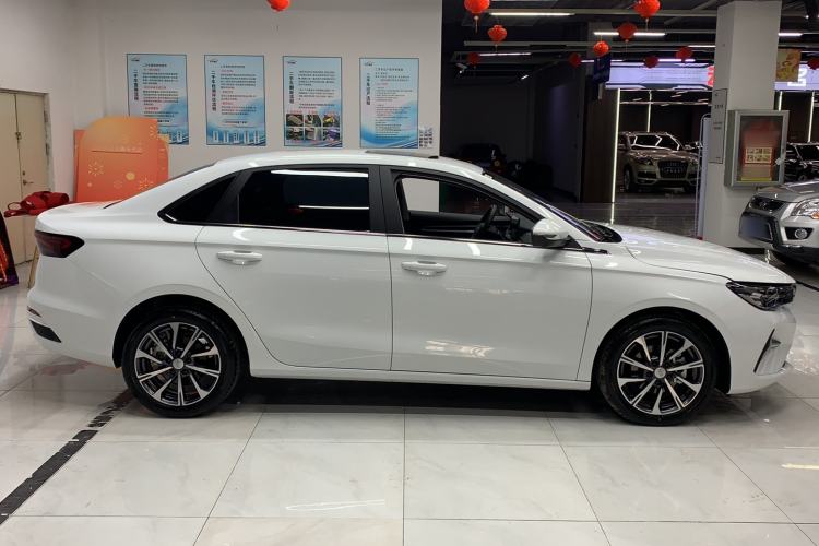 Used Geely Auto Emgrand 2026 Model 4th Generation 4 Millionth Anniversary Edition 1.5L CVT Feiyue Edition Exterior 3