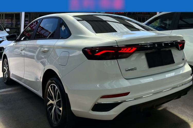 Used Geely Auto Emgrand 2026 Model 4th Generation 4 Millionth Anniversary Model 1.5L CVT Starry Edition Exterior 5