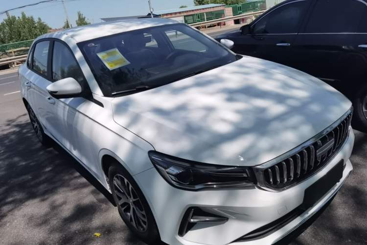 Used Geely Auto Emgrand 2026 Model 4th Generation 4 Millionth Anniversary Edition 1.5L CVT Overdrive Edition Front Right 45 Deg